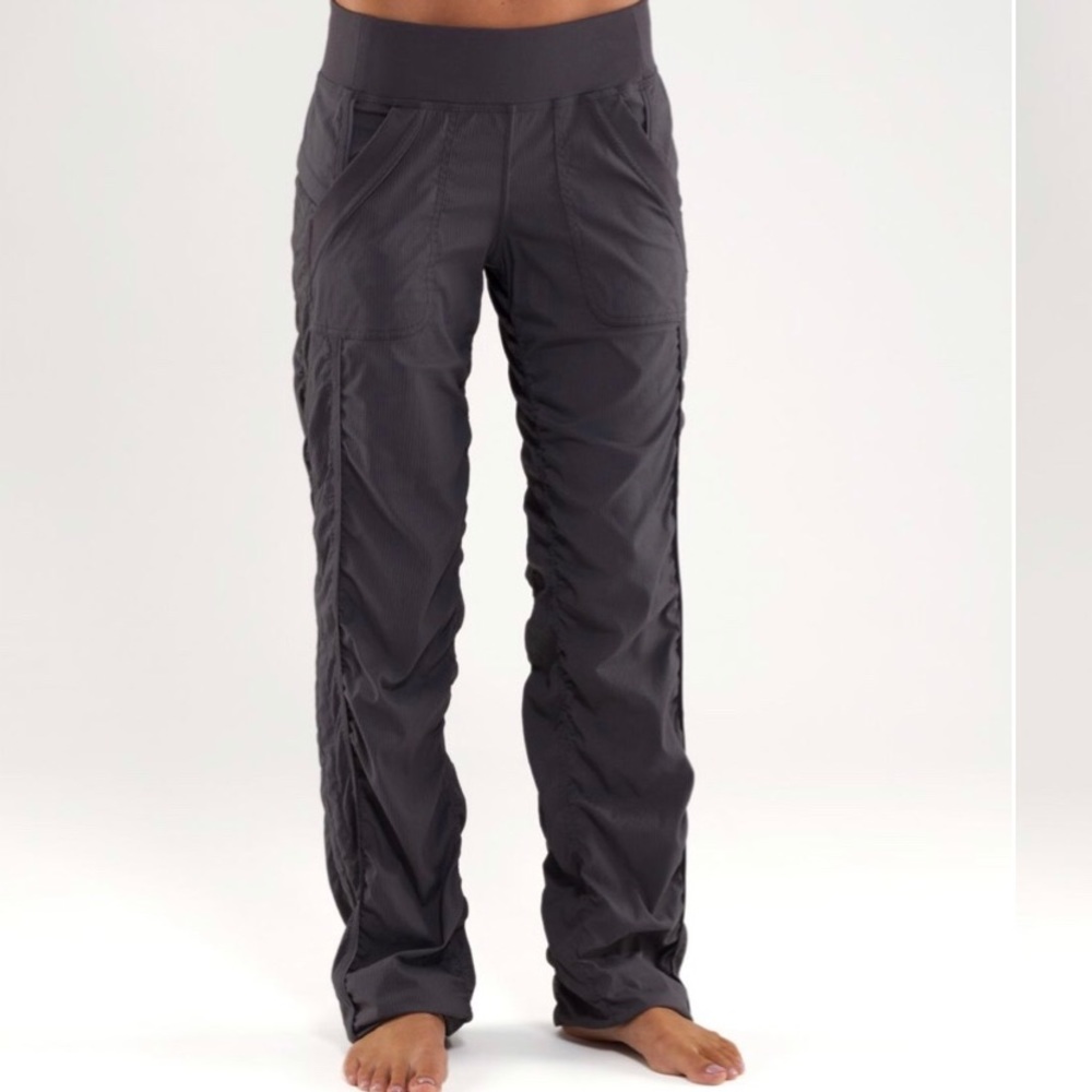 Lululemon - Quick Step Pants Size 4
